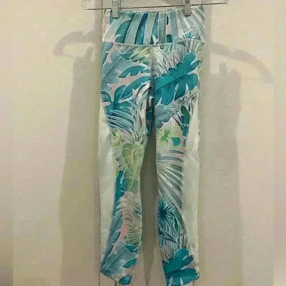 NIKE Blue/green/white/pink tropical print tights in Sz XS | Worn Once - Picture 3 of 8